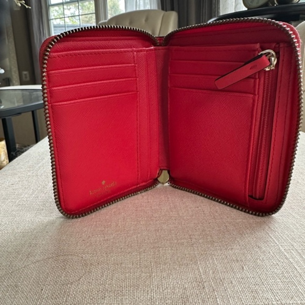 Kate Spade Wallet Laurel Red - Picture 4 of 5
